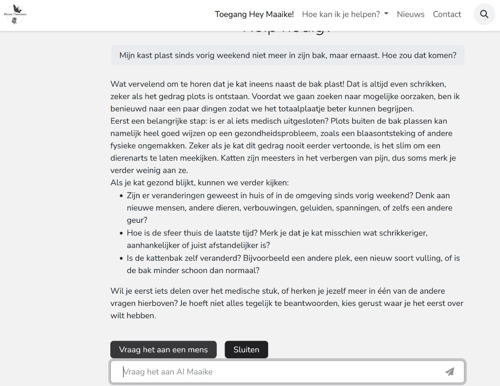 Kat plast naast bak.webp