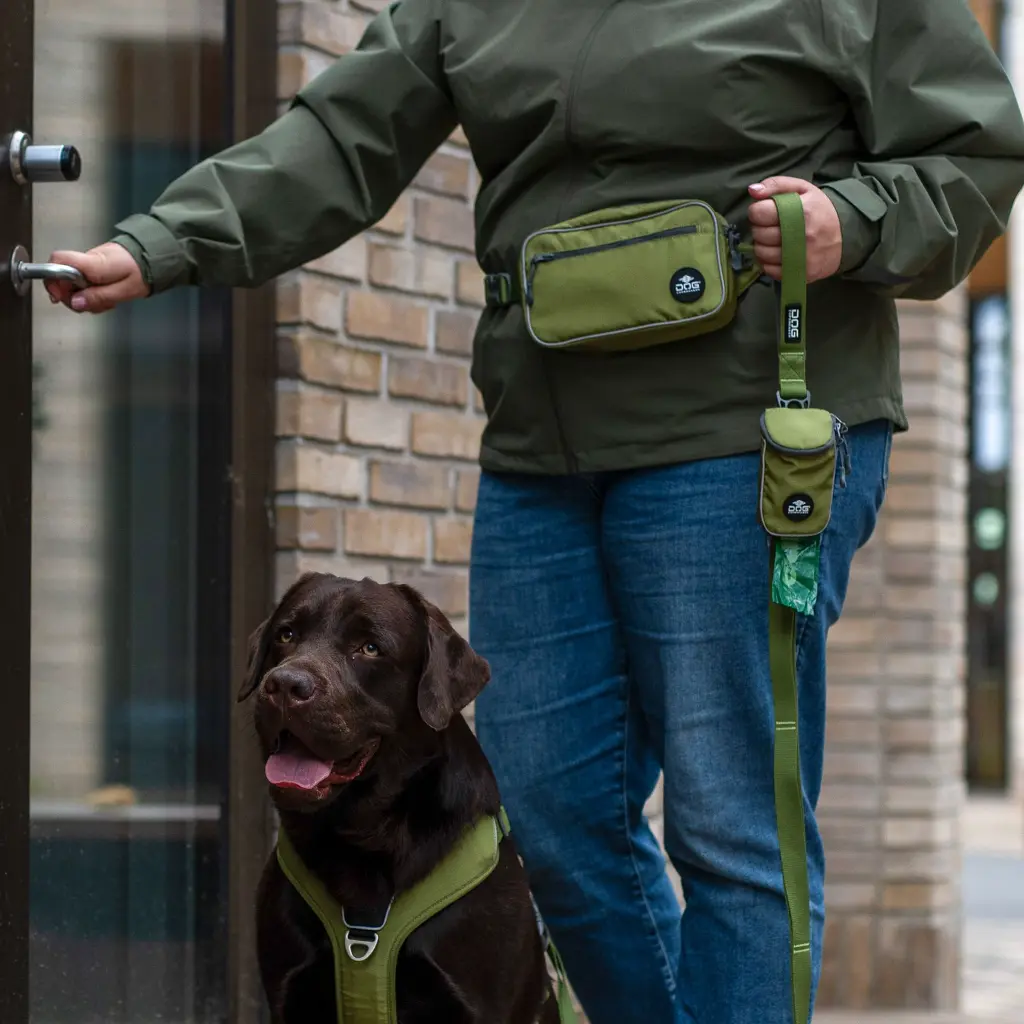 Lifestyle-Go Explore Belt Bag_3.webp