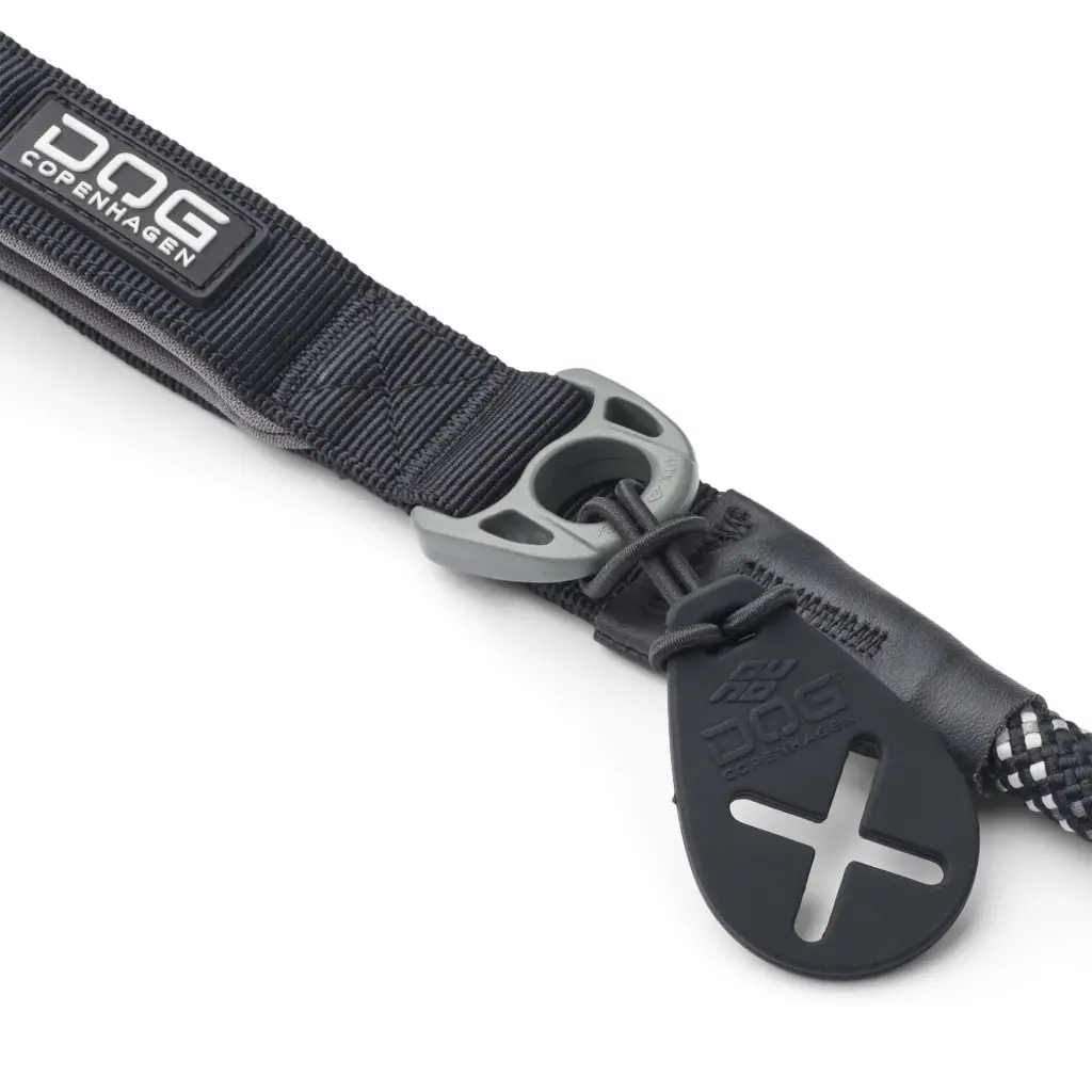Flexy™ poop bag holder